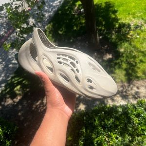 Yeezy Foam Runners ' Stone Sage '